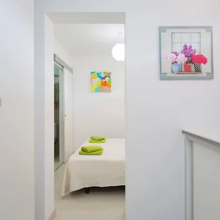 Apartment Delicious Cristianos,achacay,2bdr 2bathr Close Wifi Free *