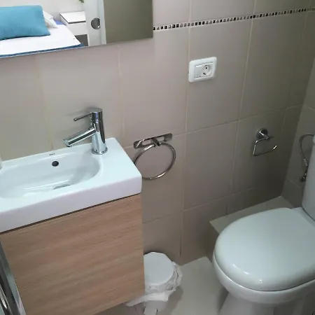 Apartment Delicious Cristianos,achacay,2bdr 2bathr Close Wifi Free