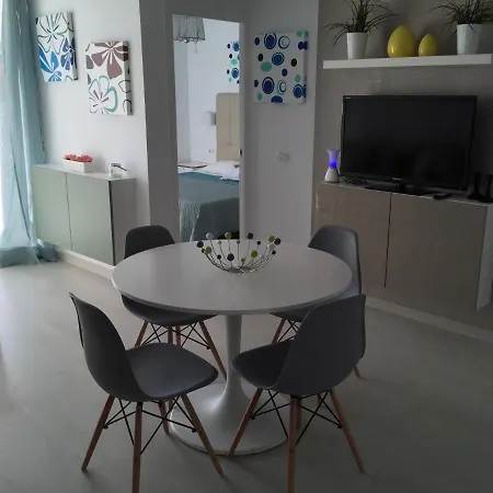 Apartment Delicious Cristianos,achacay,2bdr 2bathr Close Wifi Free *