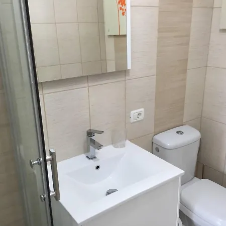 Delicious Cristianos,achacay,2bdr 2bathr Close Wifi Free Los Cristianos (Tenerife)