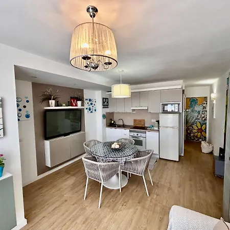 Apartment Delicious Cristianos,achacay,2bdr 2bathr Close Wifi Free