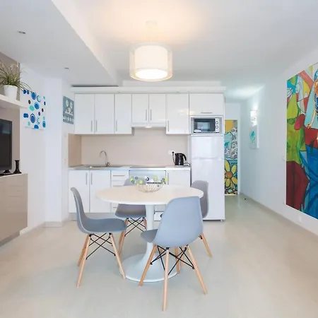 Apartment Delicious Cristianos,2bdr 2bathr Beachclose