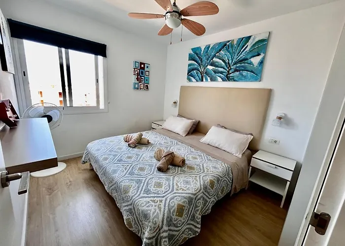 Delicious Cristianos,achacay,2bdr 2bathr Close Wifi Free Appartamento